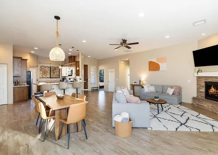 Mountain View Lookout-uptown Walkable Red Rock Views Casa vacanze
